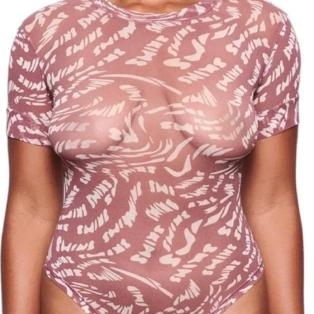 Skims raspberry swirl thong body suit nwot size xs - Picture 1 of 6
